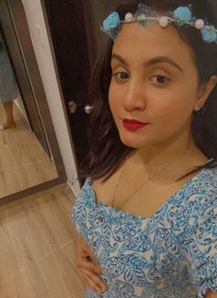 Monika Indian Model - puta in Ajmān Photo 2 of 4