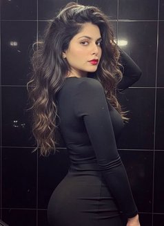 Monika Malhotra - escort agency in New Delhi Photo 2 of 4