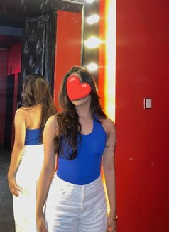 Monika for hand cash service - puta in Kathmandu Photo 1 of 2