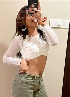 Monika no advance payment best service - escort in Candolim, Goa Photo 4 of 5