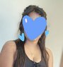 Monika (Real Meet and Cam Show) - puta in Hyderabad Photo 1 of 1