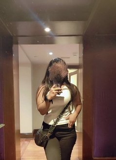 Monika Real Meet - escort in Mumbai Photo 1 of 3