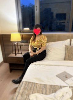 ❣️Monika Real Meet & Webcam ❣️ - puta in Bangalore Photo 4 of 4