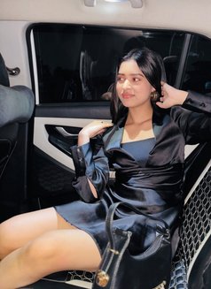 Monika Sharma - escort in Berlin Photo 5 of 5