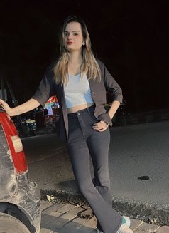 Monika Sharma - puta in New Delhi Photo 2 of 2