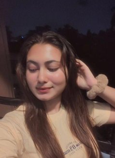 Monika Singh - escort in Mumbai Photo 2 of 5