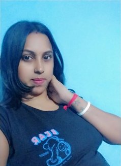 Monika Singh - escort in New Delhi Photo 2 of 5