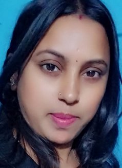 Monika Singh - escort in New Delhi Photo 3 of 5