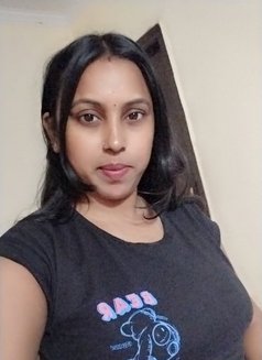 Monika Singh - escort in New Delhi Photo 5 of 5