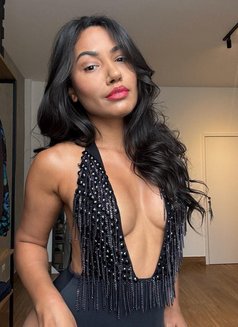 Monique - puta in Cape Town Photo 8 of 9