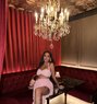 Gia - puta in Singapore Photo 8 of 9