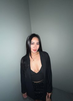 Monique | GFE - escort in Manila Photo 7 of 10