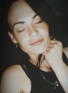 Monique - escort in Pretoria Photo 1 of 25