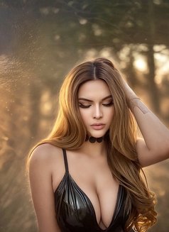 Monique WILDestHUGEdick4uLEAVINGSOON - Transsexual escort in Singapore Photo 23 of 27