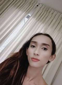 Monlove - Transsexual escort in Thane Photo 2 of 6