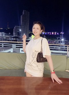 Monly - masseuse in Pattaya Photo 12 of 17