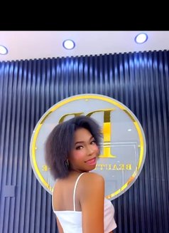 Monroe - Transsexual escort agency in Nairobi Photo 9 of 10
