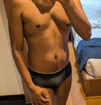 Mons - Male escort in Mumbai