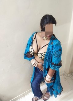 Monsoon Sex Cloud69 - escort in Mumbai Photo 7 of 9