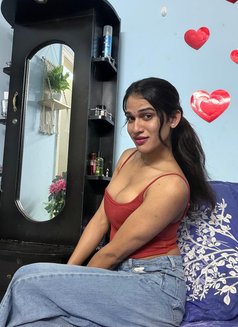 Monster Dick Dimple - Acompañantes transexual in Hyderabad Photo 2 of 4