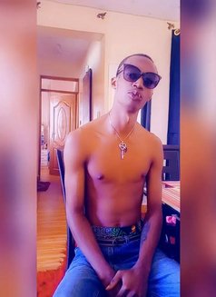 Monster Dick - Male escort in Nairobi Photo 6 of 8