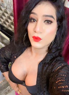Monster Dick top versatile shemale - Transsexual escort in Mumbai Photo 6 of 11