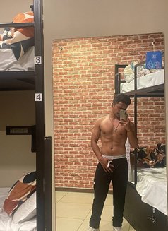 MONSTER HERE - Acompañantes masculino in Gurgaon Photo 7 of 8