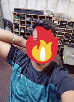 Monster - Acompañantes masculino in Chennai Photo 3 of 3