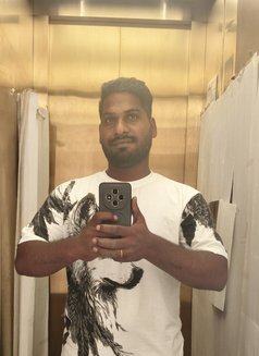 Monster - Acompañantes masculino in Mumbai Photo 5 of 5