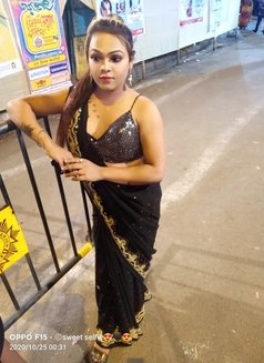 Noty Tina - Transsexual dominatrix in Kolkata Photo 4 of 10