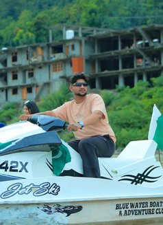 Monster Xo Xo - Male escort in Lahore Photo 1 of 1