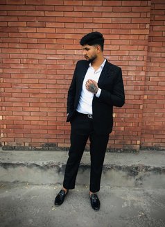 Monster Xo Xo - Acompañantes masculino in Lahore Photo 3 of 3