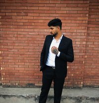 Monster Xo Xo - Male escort in Lahore