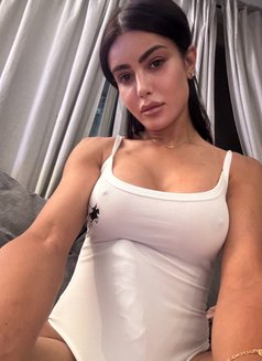 Monstercock 25 cm - Agencia de acompañantes transexuales in Dubai Photo 20 of 25