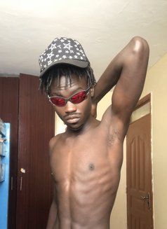 Monsterscram - Acompañantes masculino in Nairobi Photo 5 of 5