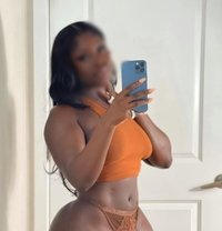 Cam season only - escort in Candolim, Goa
