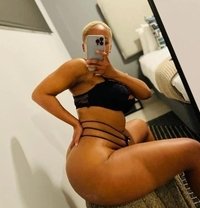 Cam season available - escort in Cairo