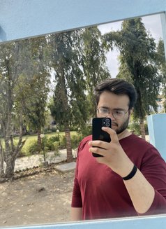 Monty - Male escort in Jaipur Photo 3 of 9