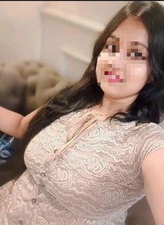 Monu - escort in New Delhi Photo 1 of 3