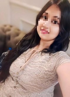 Monu - escort in New Delhi Photo 3 of 3