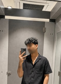 Monu - Acompañantes masculino in Bangalore Photo 1 of 1