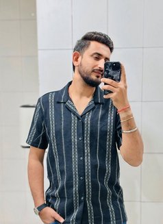 Monush Roy - Male escort in Pune Photo 2 of 2