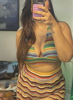 Moodx Web Series Porn Actress Here🩷 - puta in Hyderabad Photo 12 of 21