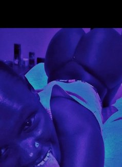 Mooh - adult performer in Nairobi Photo 1 of 6