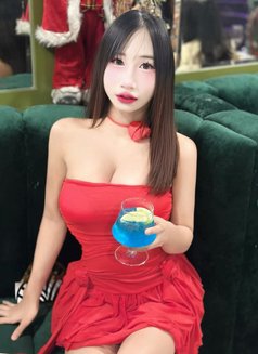 Mook - escort in Taipei Photo 4 of 12