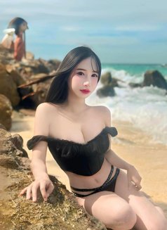 Mook - escort in Taipei Photo 6 of 12