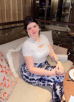 Moon Full services - escort in Doha Photo 6 of 8