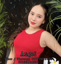 Moon Emerge Wellness Spa - masseuse in Manila