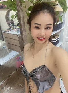 Moon From Thailand Full Services - escort in Dubai Photo 9 of 10