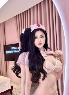 Moon Full Service - escort in Dubai Photo 8 of 8